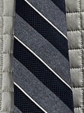 Michael Kors Navy and Gray Diagonal Stripe Tie
